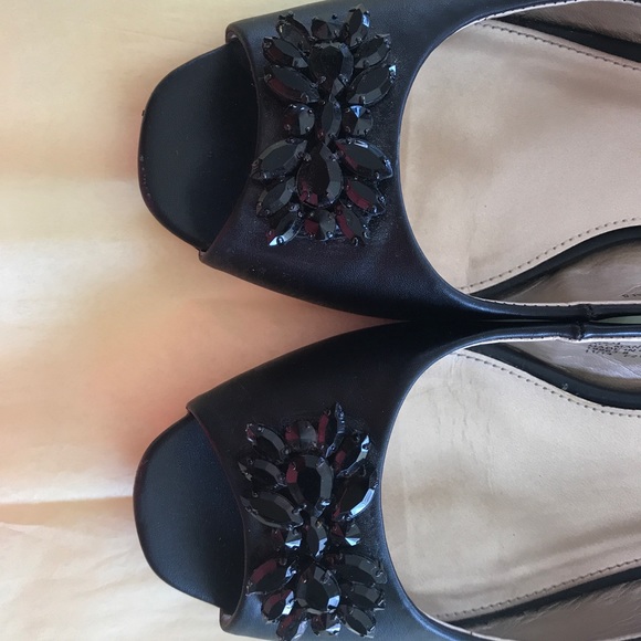 Liz Claiborne shoes - Picture 2 of 6